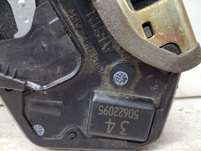 SUZUKI 8235065J11 Замок двери задней левой в наличии Кривой Рог