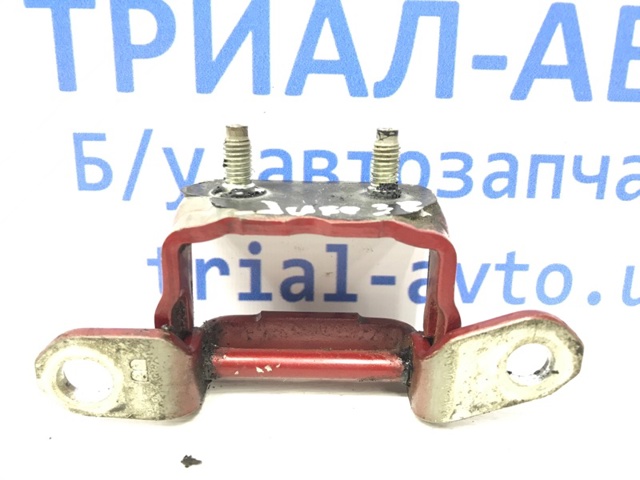 824001KA0A NISSAN Петля двери задней правой купить в Житомир
