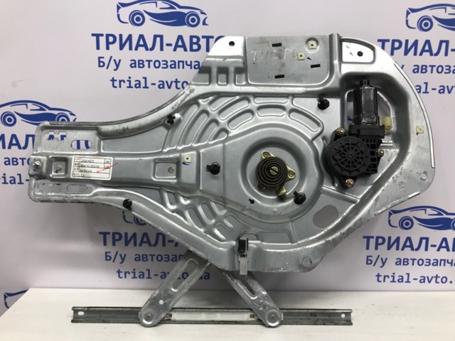 Стеклоподъемник передней двери 824052E000 HYUNDAI
