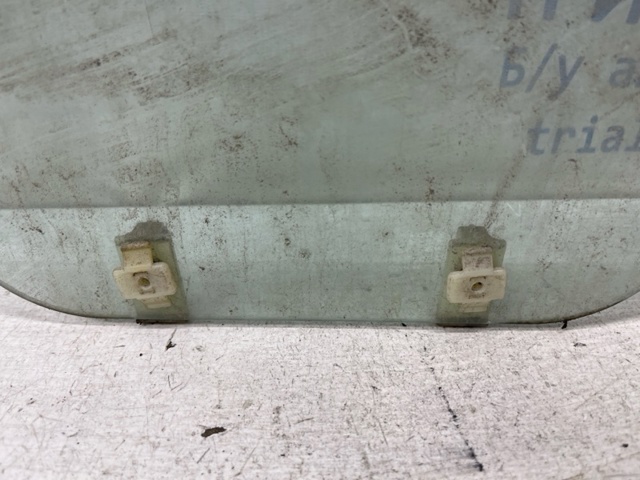 Стекло двери передней левой 824101C010 HYUNDAI