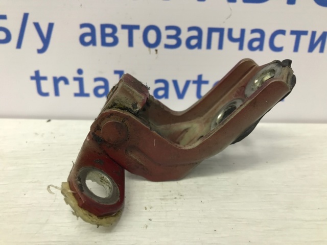 824211KA0A NISSAN Петля двери передней правой купить в Кривой Рог