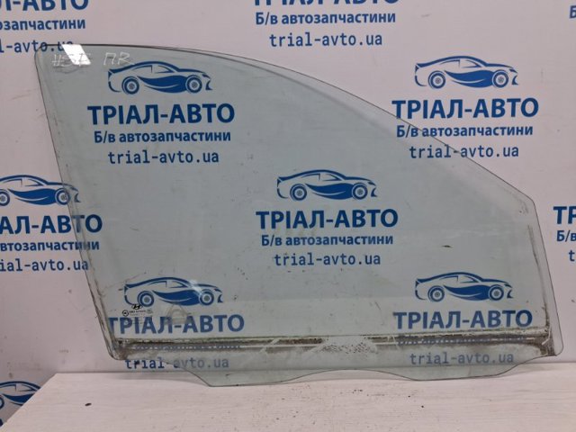 Стекло передней двери, правой 824212B001 HYUNDAI
