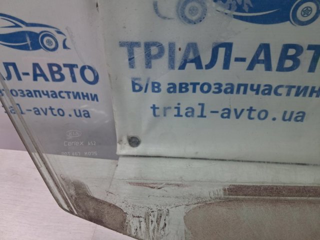 824212P011 HYUNDAI Стекло двери передней правой купить в Ужгород