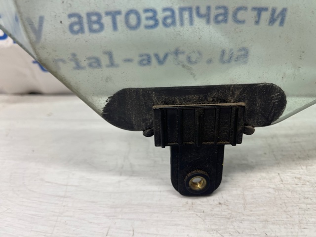 824212S000 HYUNDAI Стекло двери передней правой купить в Днепр