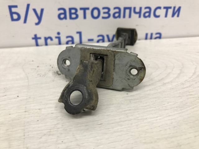 NISSAN 82430EA50A Ограничитель открывания двери задний правый в наличии Хмельницкий