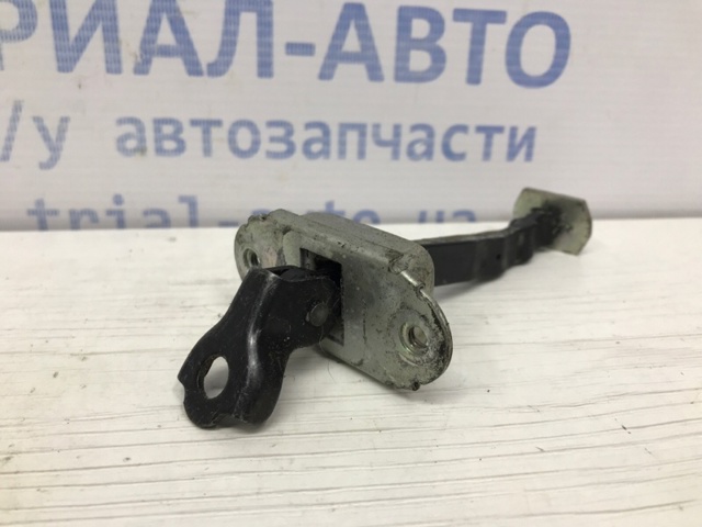 82430ED00A Ограничитель открывания двери задний купить Сумы