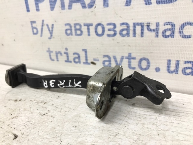 NISSAN 82430JG000 Ограничитель задней двери в наличии Тернополь