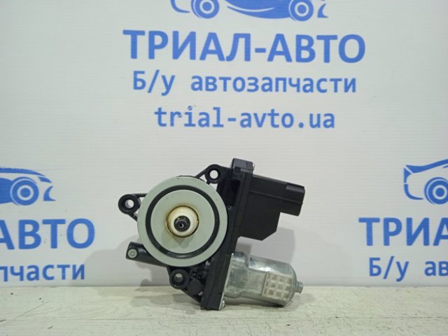 HYUNDAI 82450C1010 Мотор стеклоподъемника двери передней левой в наличии Киев