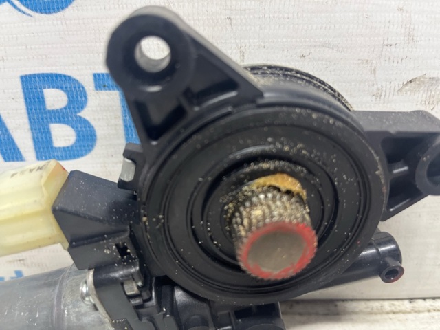 82460C5100 HYUNDAI Замок водительской двери купить в Николаев