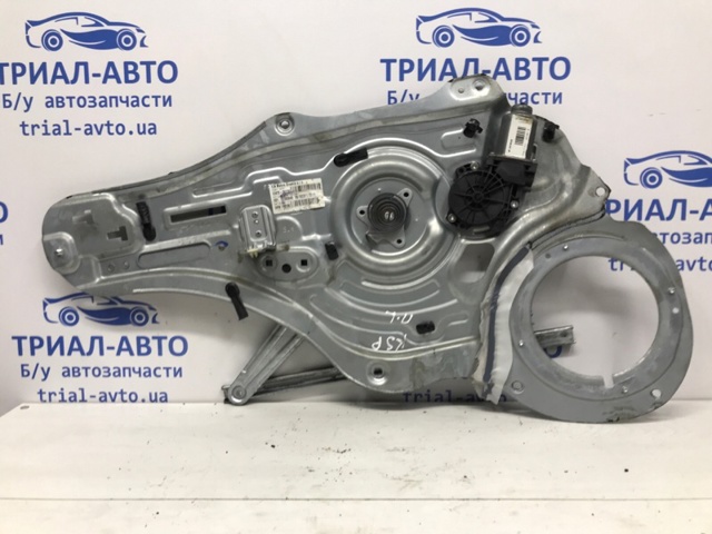 Стеклоподъемник передней двери 824713U000 HYUNDAI