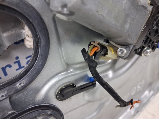 HYUNDAI 824812L001 Стеклоподъемник передней правой двери в наличии Ровно