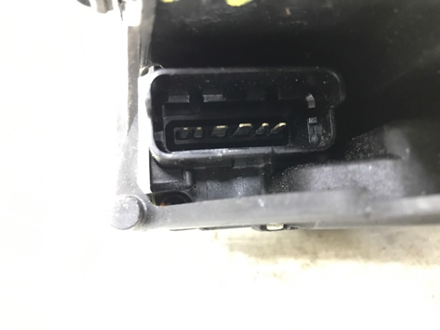 RENAULT 825028873R Замок двери задней правой в наличии Сумы