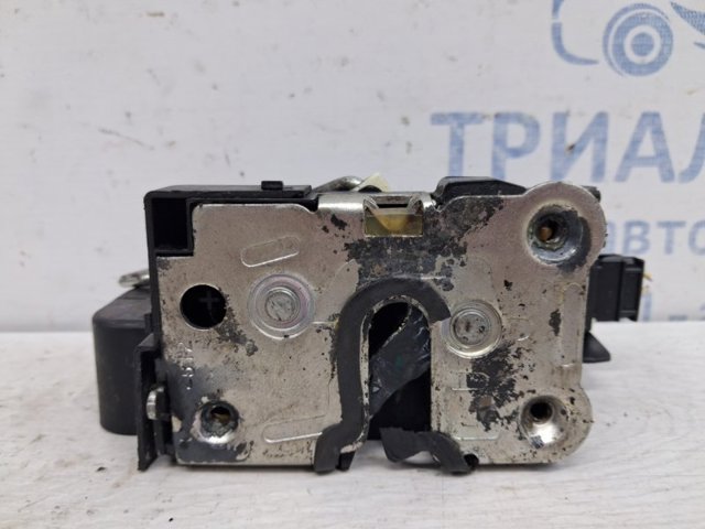 825031894R Замок двери задней левой купить Черкассы