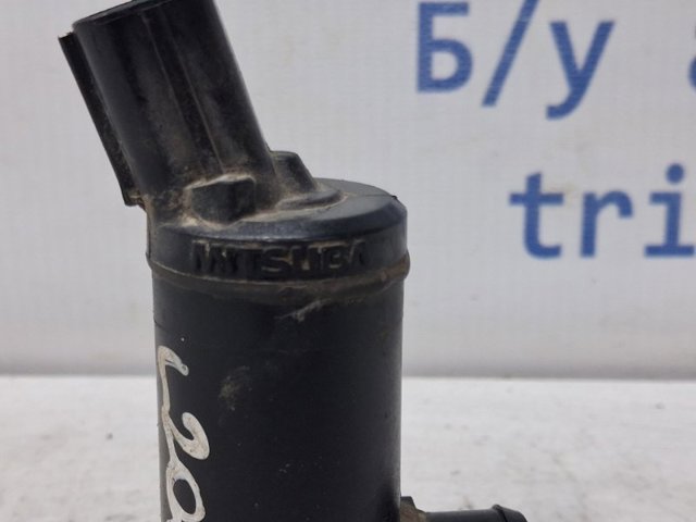 8260A008 Mitsubishi Насос-мотор омывателя стекла переднего