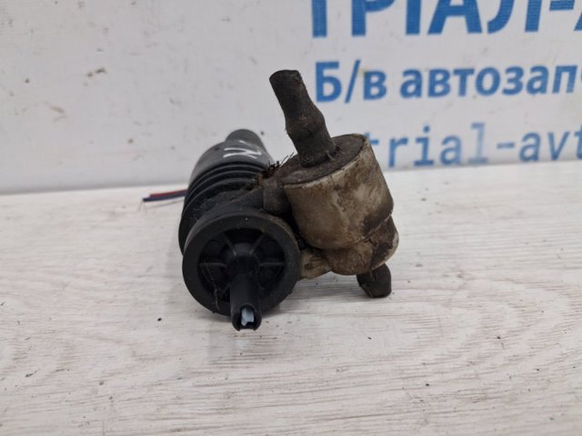 MITSUBISHI 8260A059 Насос заднего омывателя в наличии Чернигов
