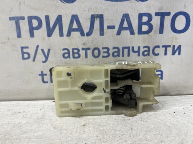HYUNDAI 826102E000LM Ручка двери левой внутренняя передняя/задняя в наличии Житомир