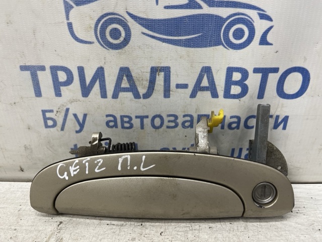 Ручка передней двери наружная, левая 826501C060 HYUNDAI