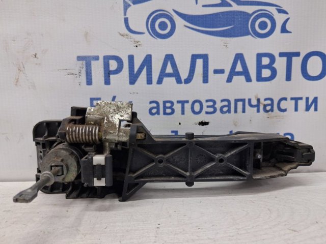 HYUNDAI 826551H000 Держатель наружной ручки двери левых дверей в наличии Каменское