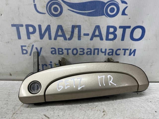 Ручка двери передней наружная правая 826601C060 HYUNDAI