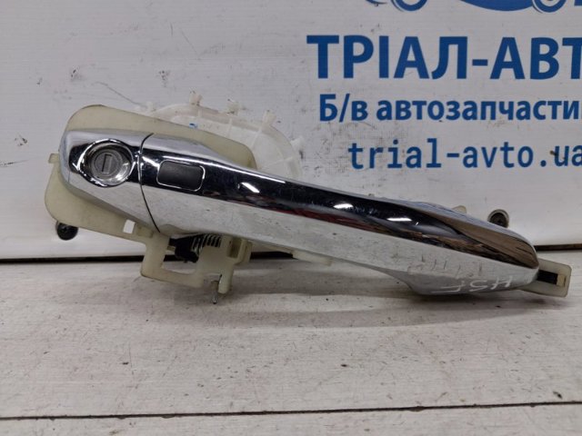 Ручка передней двери наружная, правая 826612W710 HYUNDAI