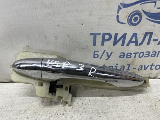 826613W010 Ручка двери правой наружная передняя/задняя купить Днепр