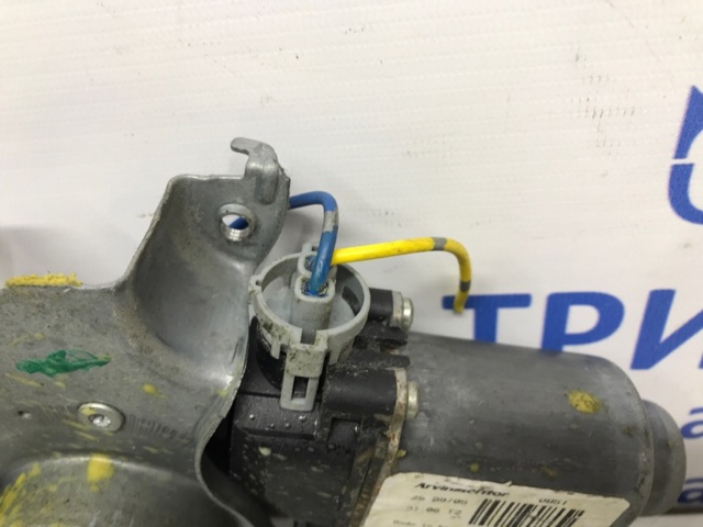 82701EB300 NISSAN Механизм стеклоподъемника двери задней левой купить в Ирпень