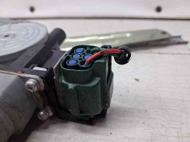 827211U600 NISSAN Механизм стеклоподъемника двери задней левой купить в Украина