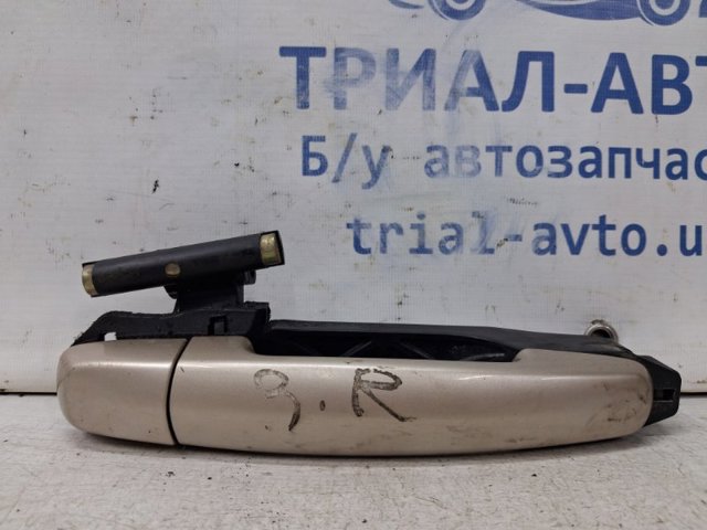 8283163J10 Держатель наружной ручки двери задней правой купить Полтава