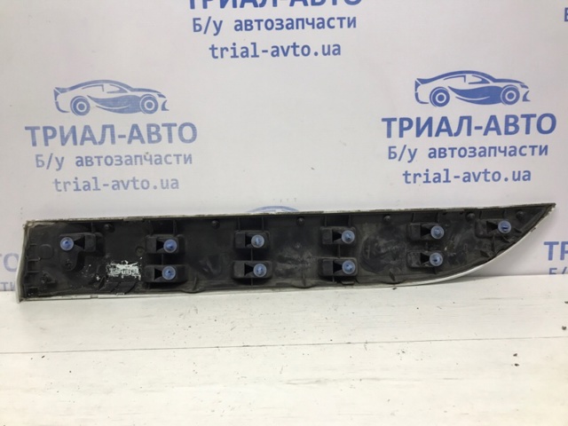 RENAULT 828770004R в наличии Чернигов