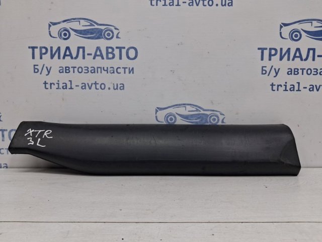 Молдинг задней левой двери, нижний 82877JG00A NISSAN