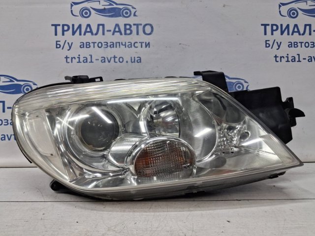 Фара комбинированная, передняя 8301A170 MITSUBISHI