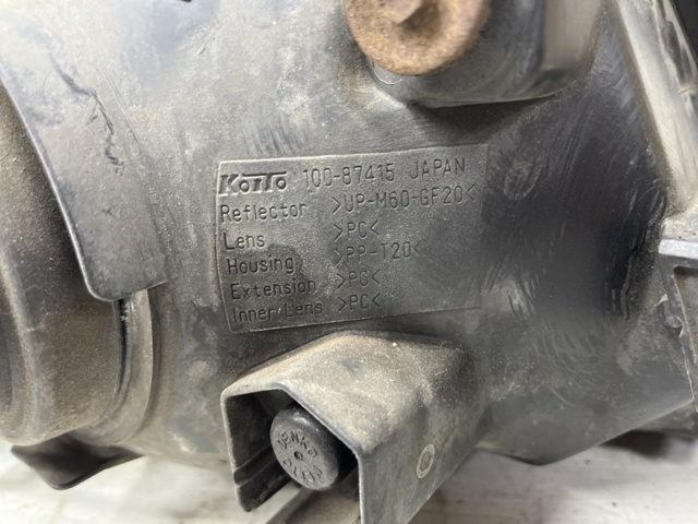 8301A365 MITSUBISHI Левая фара купить в Полтава