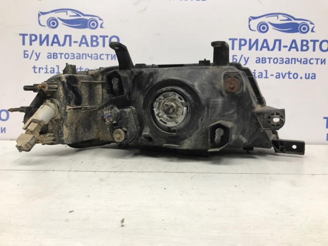 8301A365 MITSUBISHI Левая фара купить в Днепр