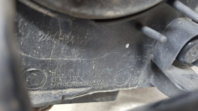 8301B076 MITSUBISHI Правая фара купить в Кривой Рог