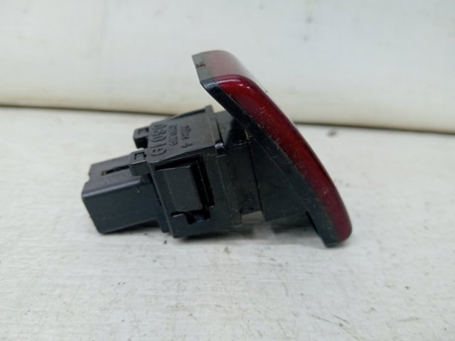 83037FJ000 SUBARU Кнопка аварийки купить в Полтава