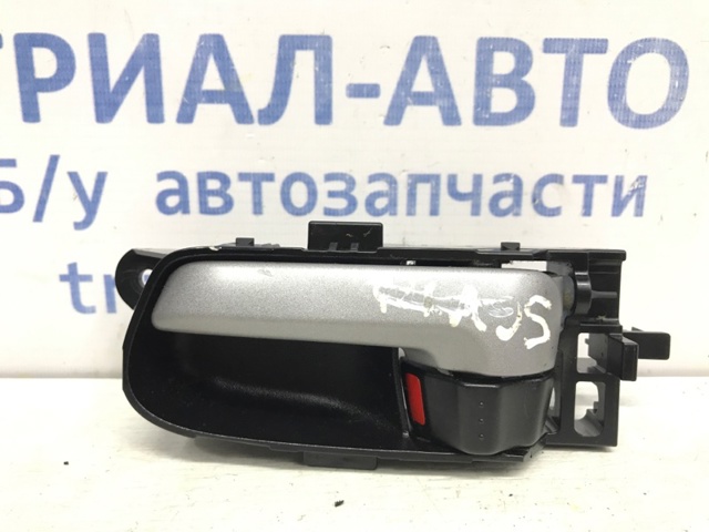 SUZUKI 8313065J10BWJ Ручка двери левой внутренняя передняя/задняя в наличии Черкассы