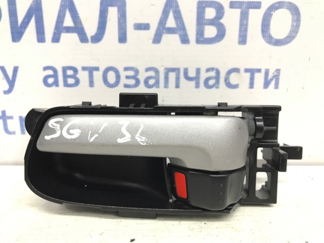 Ручка двери левой, внутренняя, перед/зад 8313065J10BWJ SUZUKI