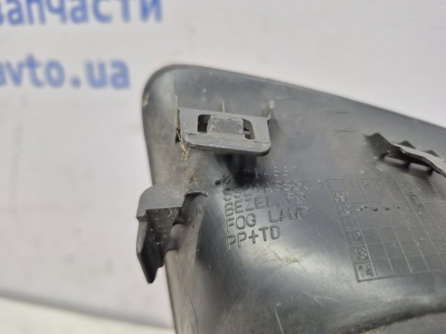 MITSUBISHI 8321A385 Ободок (окантовка) фары противотуманной левой в наличии Киев