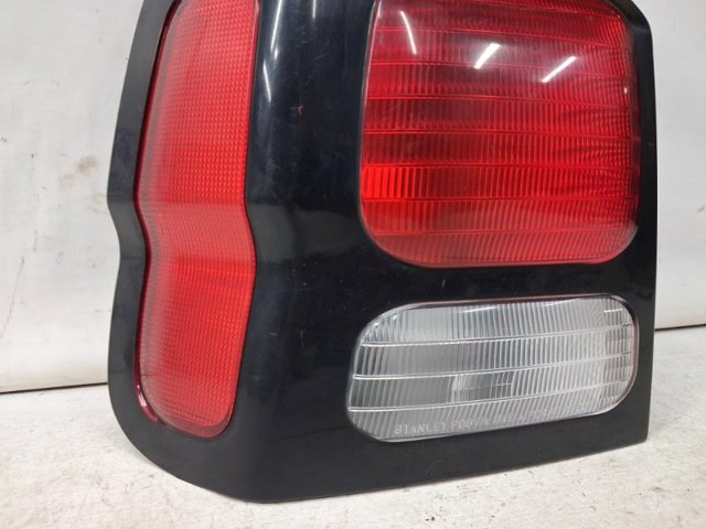 Фонарь задний левый 8330A059 MITSUBISHI
