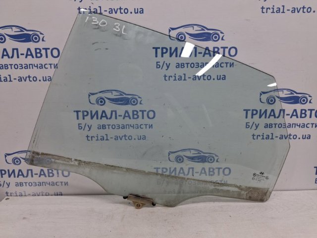 Стекло задней двери, левой 834112L010 HYUNDAI