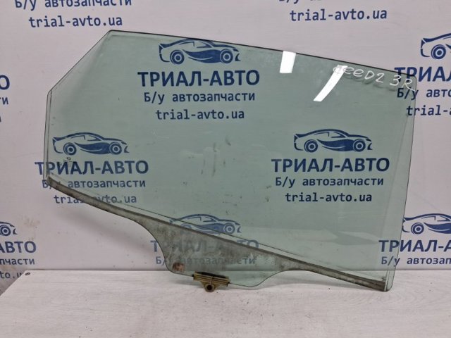 Стекло задней правой двери 83420A2000 HYUNDAI