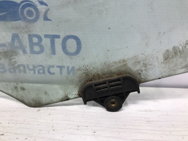 HYUNDAI 834211H000 Стекло двери задней правой в наличии Львов