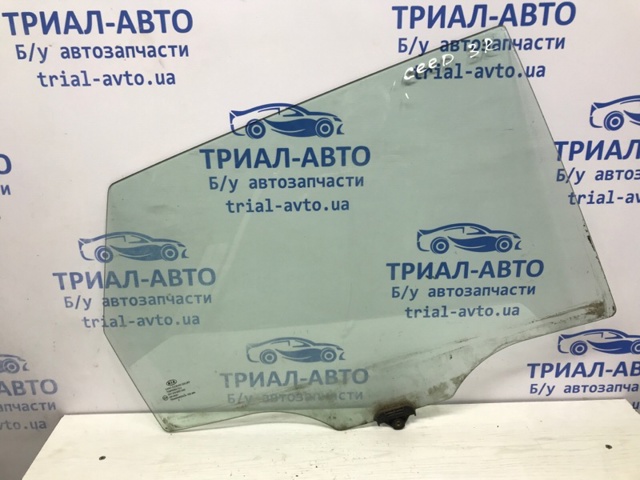 Стекло заднее правое 834211H000 HYUNDAI