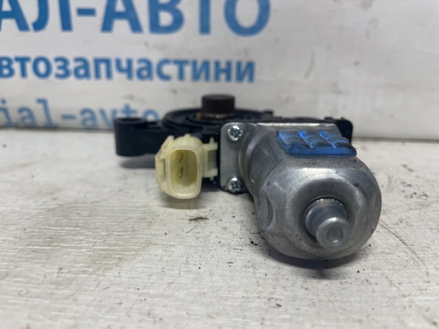 HYUNDAI 83460C5100 Мотор стеклоподъемника двери задней правой в наличии Черкассы