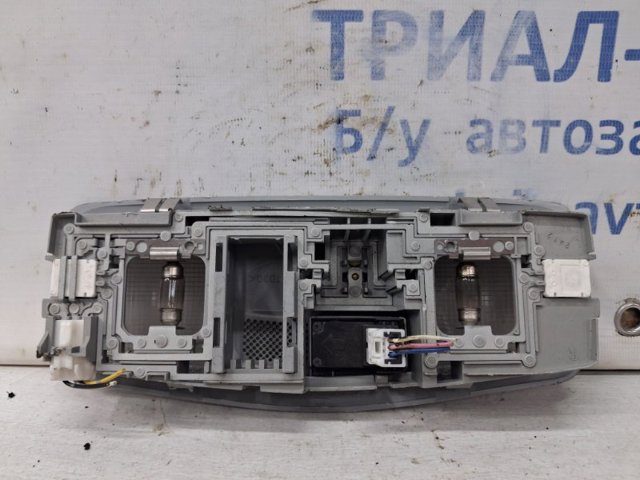 8401A009ZZ MITSUBISHI Плафон освещения салона (кабины) купить в Николаев