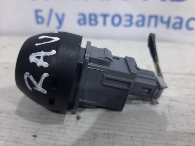 8433242020 TOYOTA Кнопка аварийки купить в Черновцы