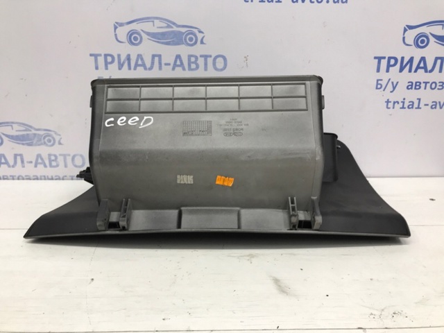 845101H000ED Крышка перчаточного ящика (бардачка) купить Черкассы