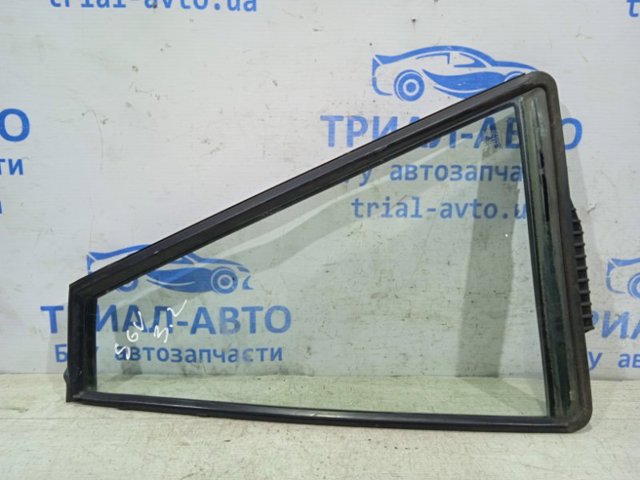 Стекло-форточка двери, задней, левой 8455665J20 SUZUKI