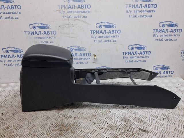 HYUNDAI 846113E001CY Консоль панели управления центральная в наличии Чернигов