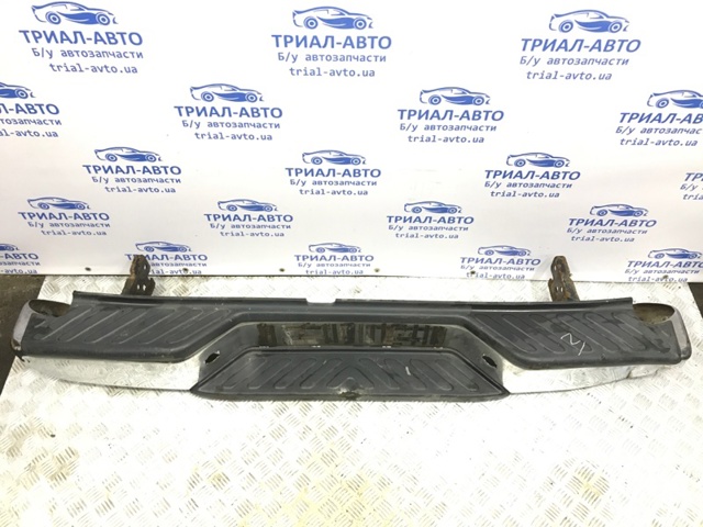 Бампер задний 85022ZP60A NISSAN